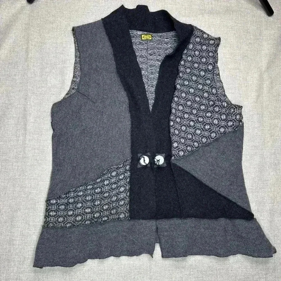 Woolflower Vest Patchwork 100% Wool Made in USA - Picture 1 of 8